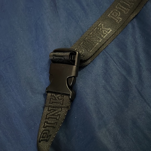 NWOT Victoria’s Secret PINK Denim Fannypack - Picture 3 of 4